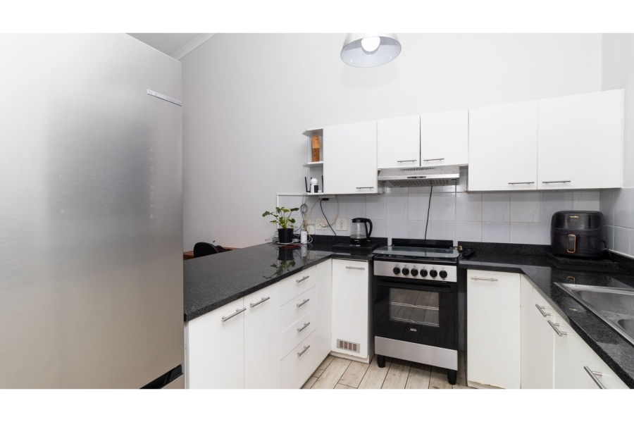 2 Bedroom Property for Sale in Bloubergrant Western Cape